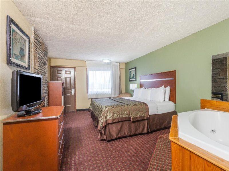Baymont By Wyndham Pigeon Forge Near Island Drive Hotel Kültér fotó