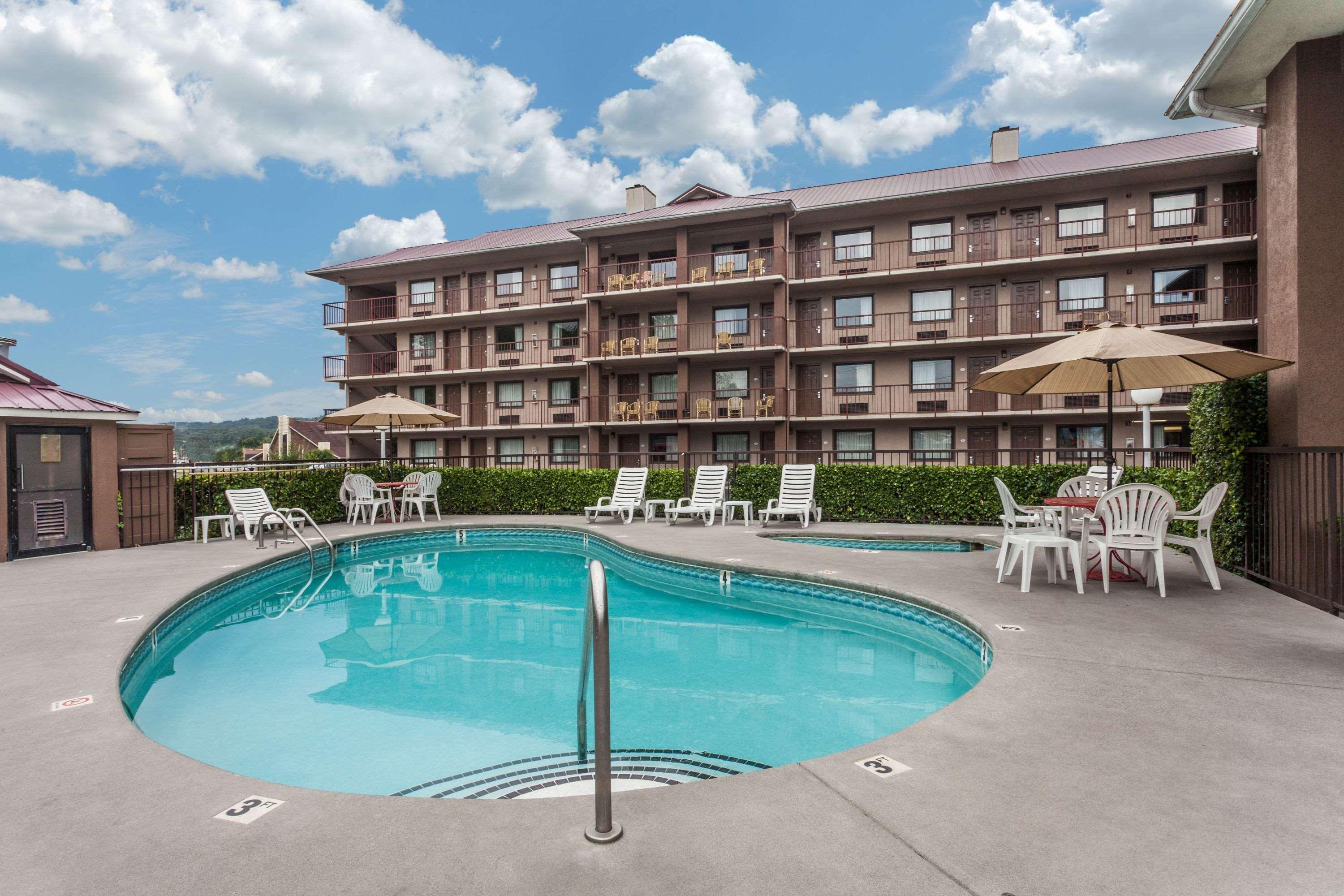 Baymont By Wyndham Pigeon Forge Near Island Drive Hotel Kültér fotó