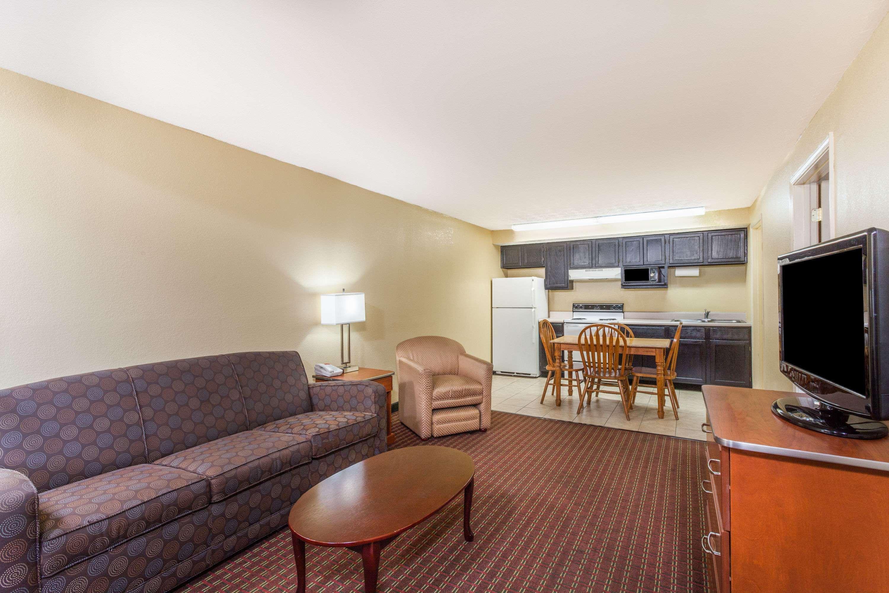 Baymont By Wyndham Pigeon Forge Near Island Drive Hotel Kültér fotó